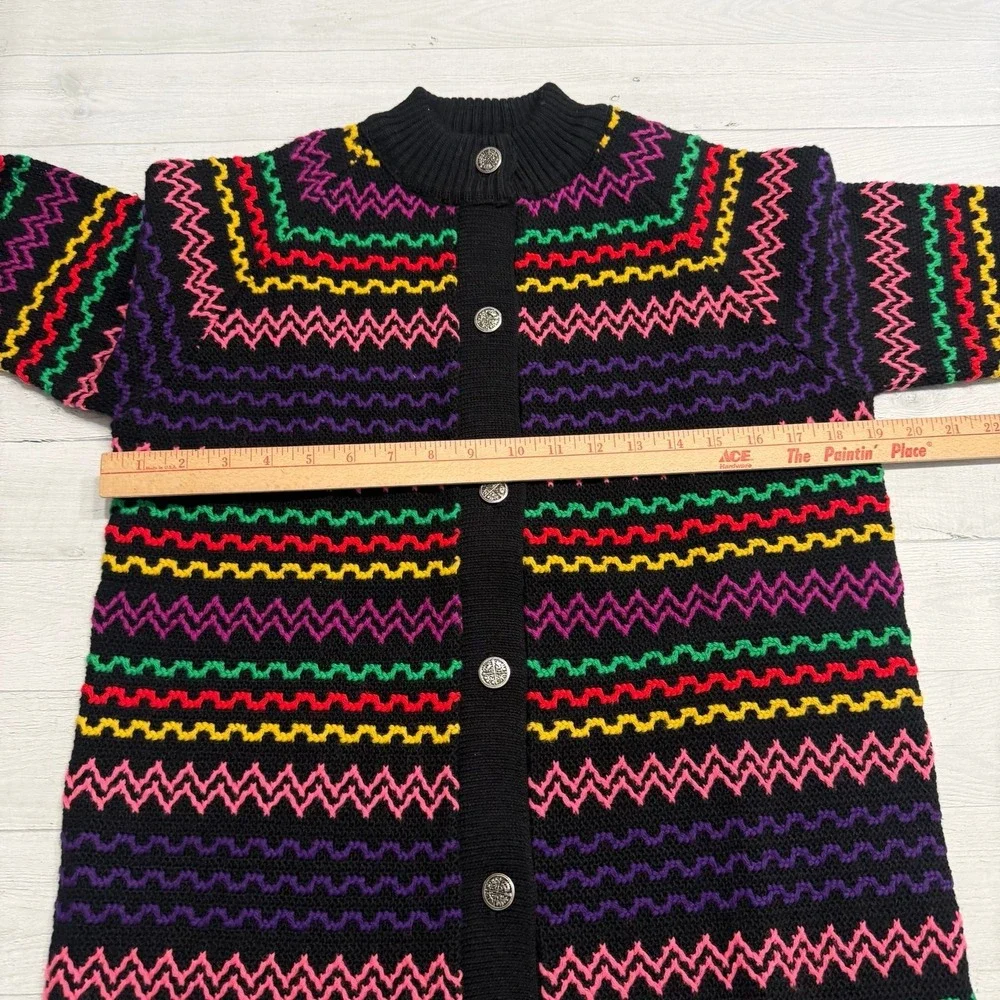 Vintage‎ women's colorful rainbow stripe 100% virgin wool sweater